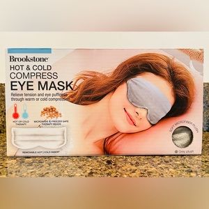 Brookstone Eye Mask - Hot/Cold Compress NEW IN BOX 😎